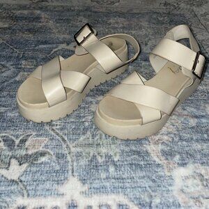 Soda Alyssa Platform Sandals - Off-White